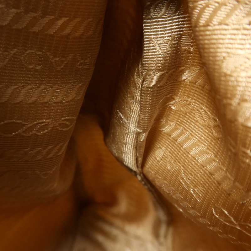 PRADA 尼龍Re-Edition 2005銀扣肩背袋-21