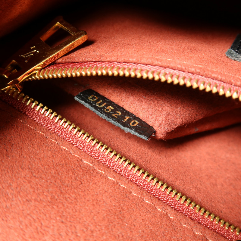 LOUIS VUITTON Monogram Empreinte On The Go PM金扣手挽肩背兩用袋-7