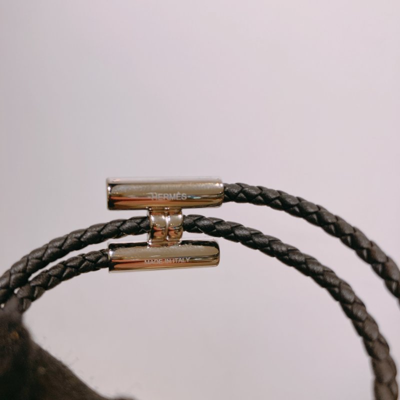 TW4519 Hermes 愛馬仕 H字皮手繩Tornis Tresse Bracelet T4 Noir x PHW-2