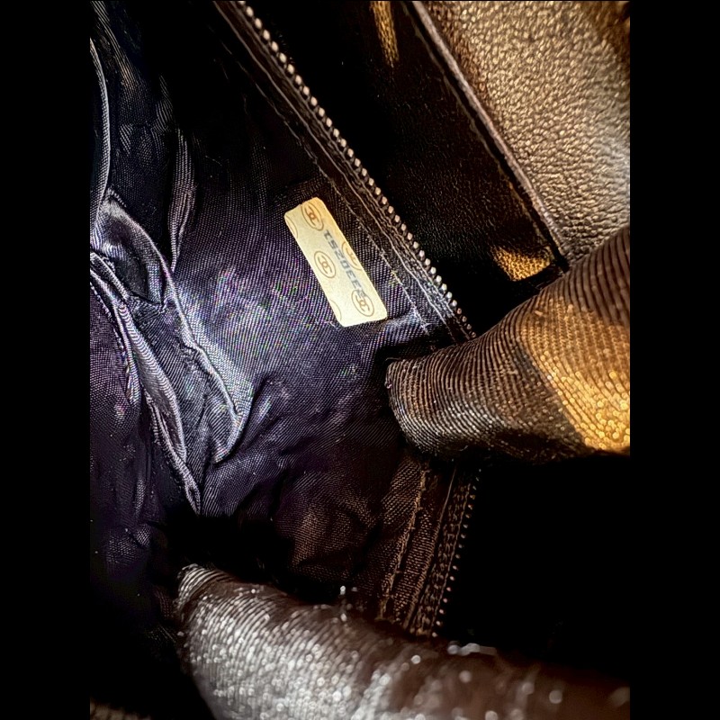 Chanel 金鍊黑皮菱格古董相機斜背包-21