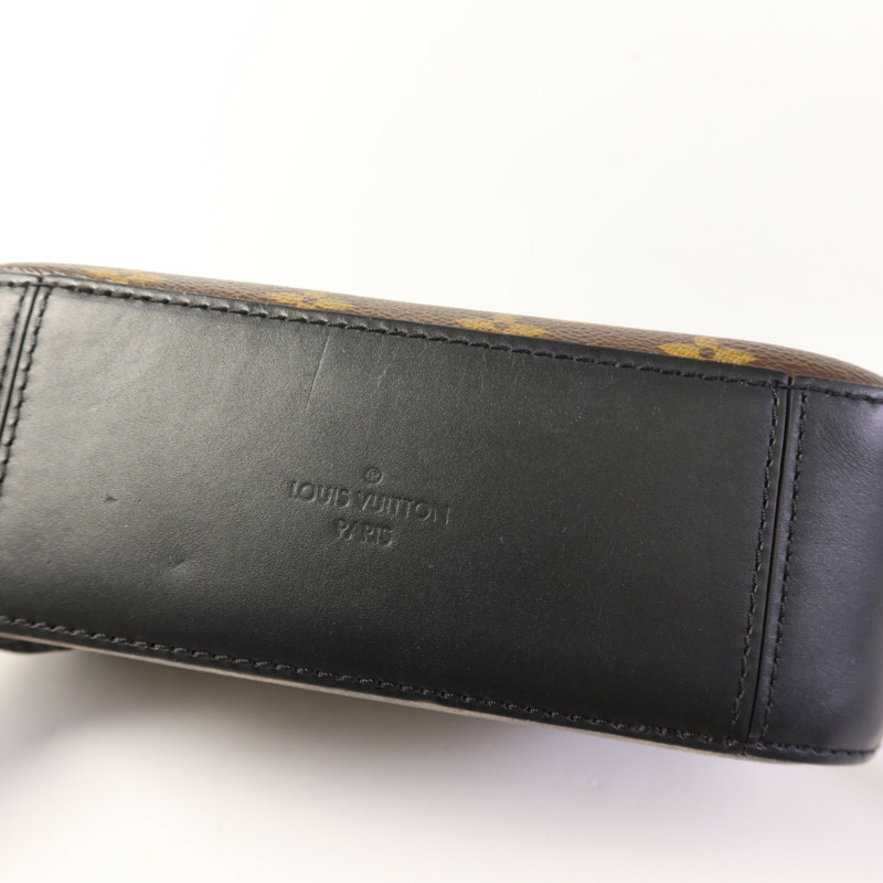 LOUIS VUITTON Monogram Saintonge金扣手挽袋棕色-16
