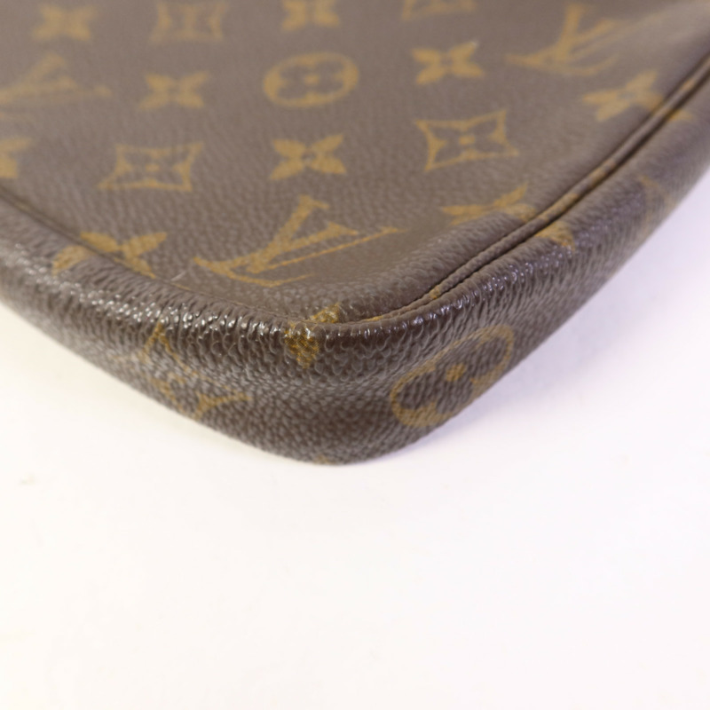 LOUIS VUITTON Monogram Pochette Accessoires金扣手挽袋棕色-10