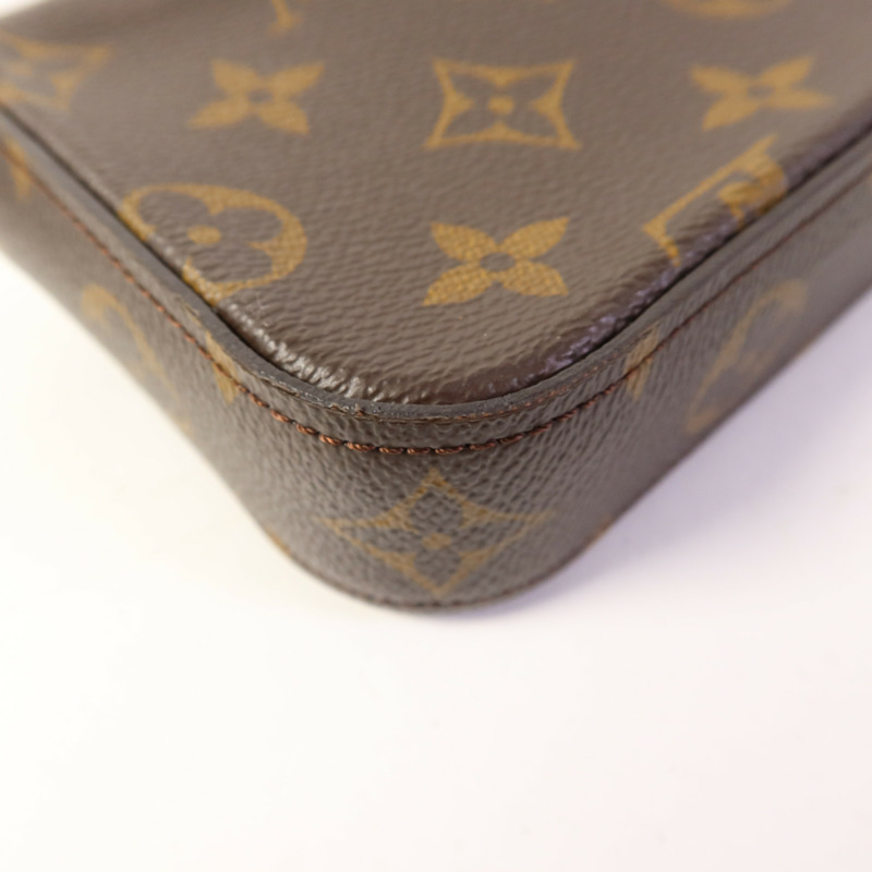 LOUIS VUITTON Monogram Felicie Strap & Go金扣肩背袋-17