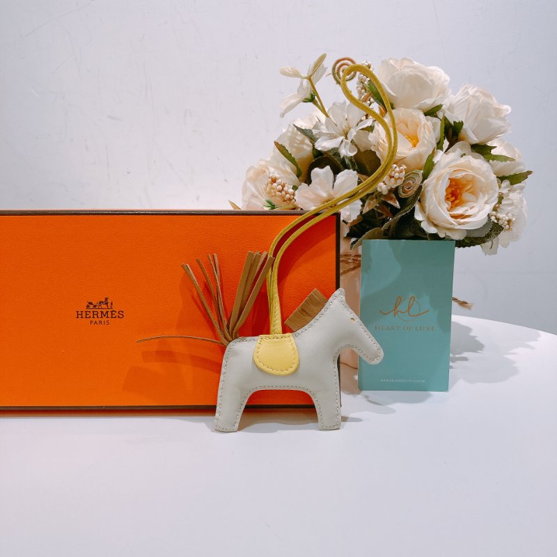 TW4523 Hermes 愛馬仕 馬仔掛件 小皮具Rodeo Charm PM Craie/Chain Agnea-1