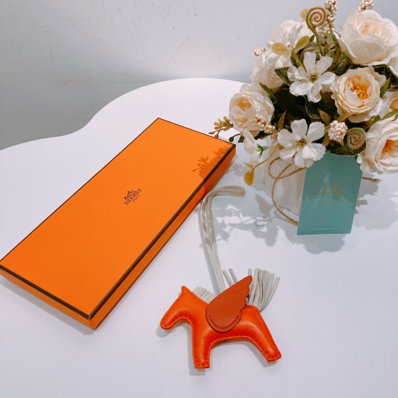 TW4524 Hermes 愛馬仕 馬仔掛件 小皮具Rodeo Charm PM Orange/Craie-14