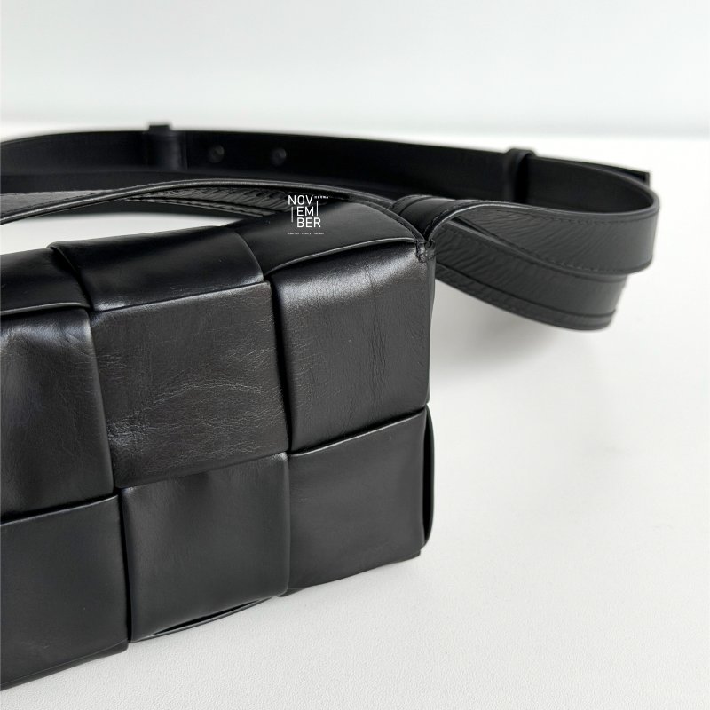 閒置新✨ Bottega Veneta BV 寶緹嘉 Cassette Mini 黑色-3