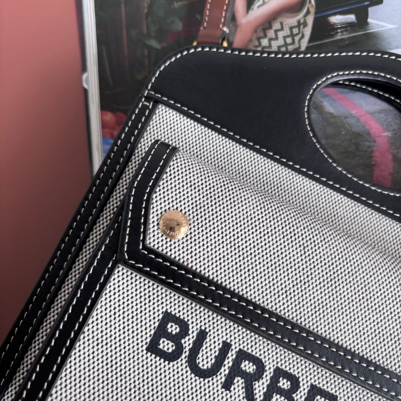 ::BURBERRY:: Pocket 帆布手提 / 斜背口袋包(黑灰)-4