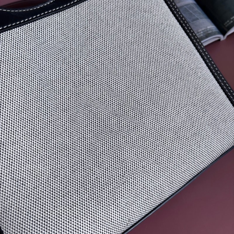 ::BURBERRY:: Pocket 帆布手提 / 斜背口袋包(黑灰)-11