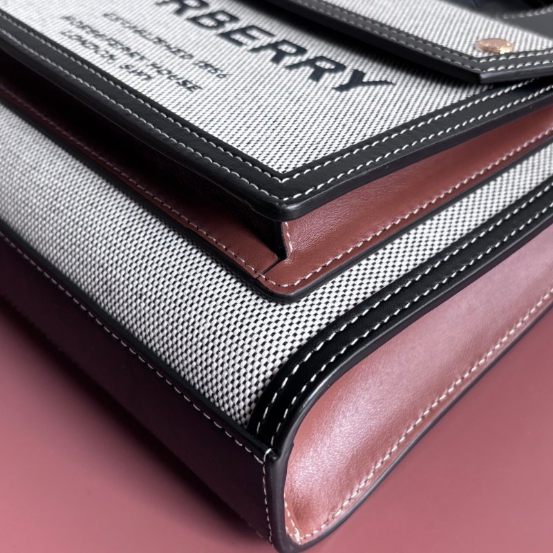 ::BURBERRY:: Pocket 帆布手提 / 斜背口袋包(黑灰)-16