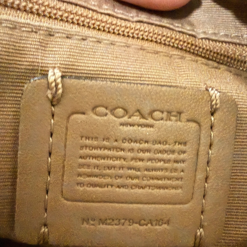 Coach Andy crossbody 抽繩磁吸束口兩用包 馬車logo壓紋奶茶色側背包-5