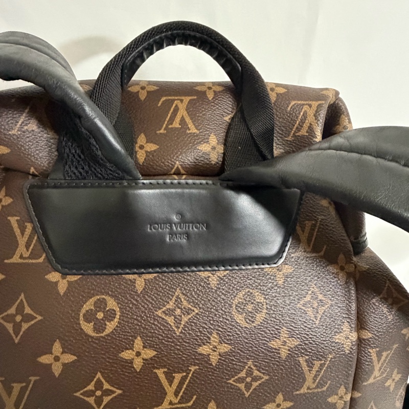 LV咖啡老花登山後背包-4