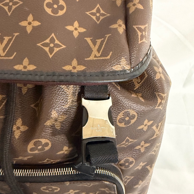 LV咖啡老花登山後背包-6