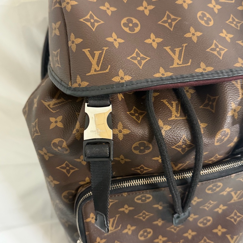 LV咖啡老花登山後背包-7