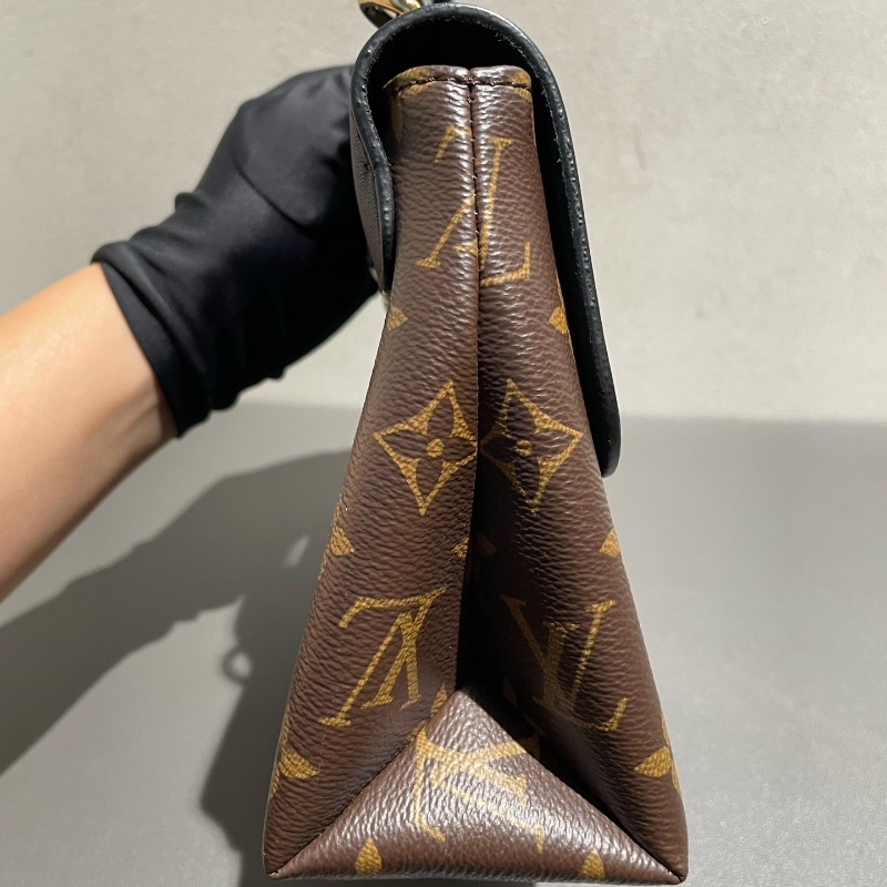 Lv Locky bb 鎖頭办 經典老花配黑色 肩背包-9