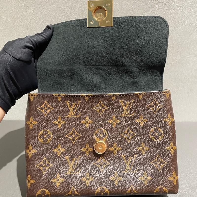 Lv Locky bb 鎖頭办 經典老花配黑色 肩背包-18