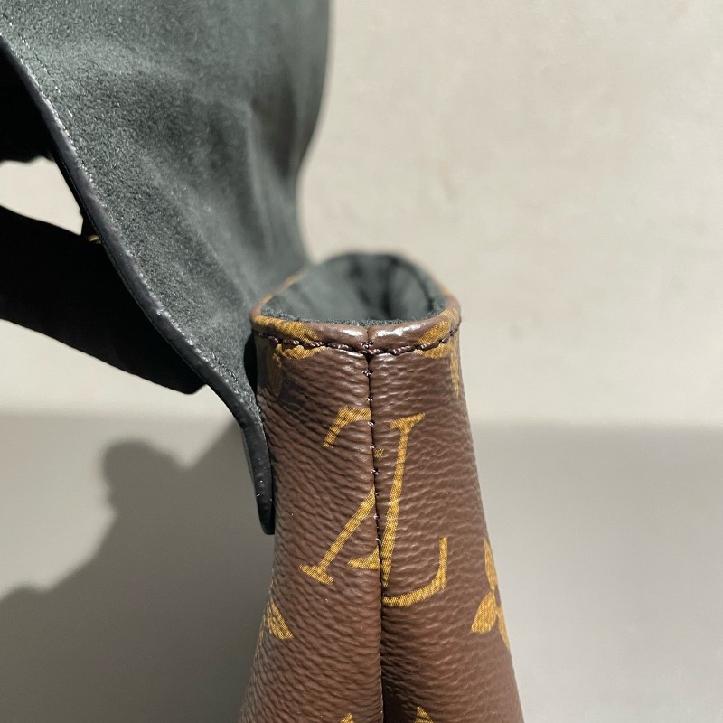 Lv Locky bb 鎖頭办 經典老花配黑色 肩背包-21