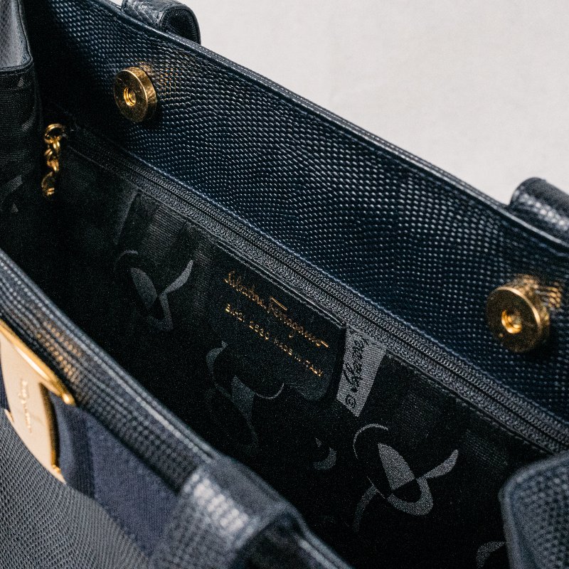 🧠小浮気見世物小屋🧠義大利製🇮🇹Salvatore Ferragamo經典蝴蝶結壓紋托特｜午夜藍真皮-5