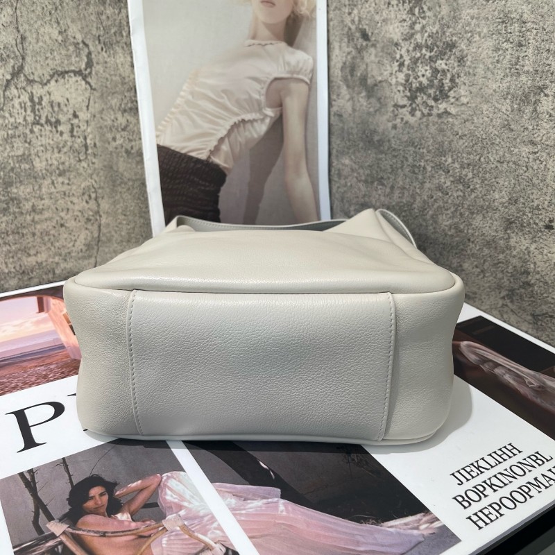 YSL hobo 小號 LE 5A7 baby 白色肩背包-5