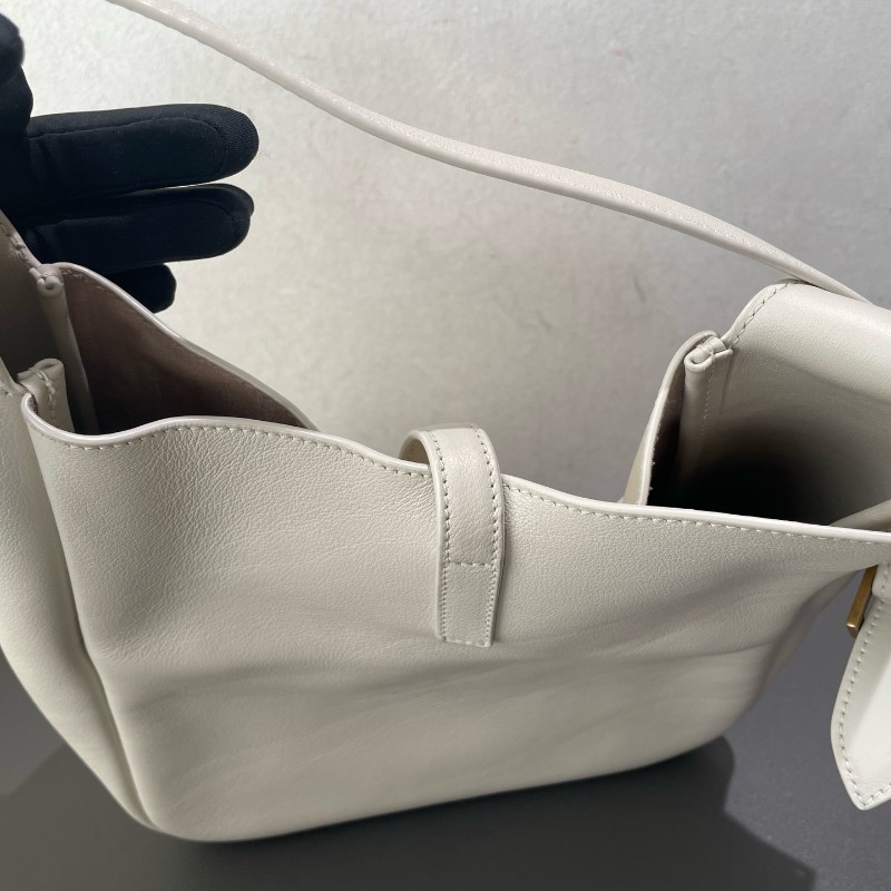 YSL hobo 小號 LE 5A7 baby 白色肩背包-8