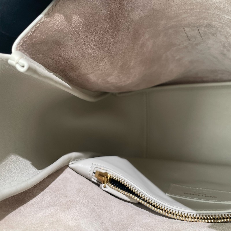 YSL hobo 小號 LE 5A7 baby 白色肩背包-18