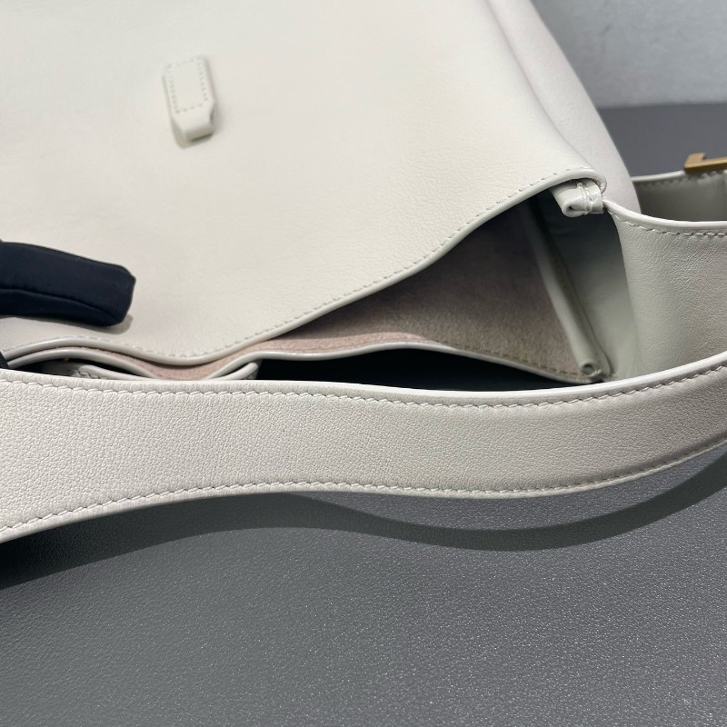 YSL hobo 小號 LE 5A7 baby 白色肩背包-22