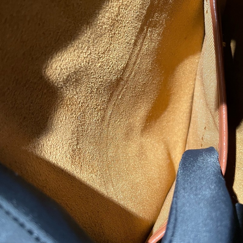 COACH Tabby 26 白色走珠珠鏈經典c信封包-24