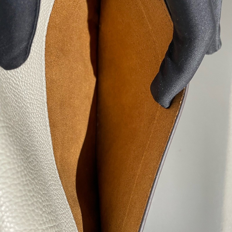 COACH Tabby 26 白色走珠珠鏈經典c信封包-25