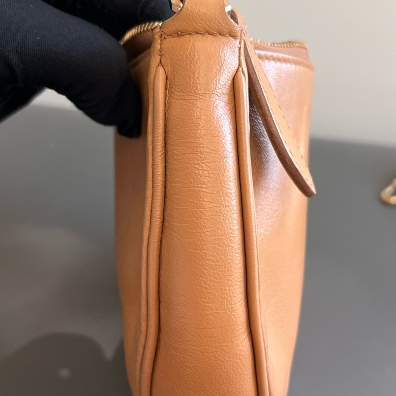 Burberry 埃倫匹亞月半包 手提包-6