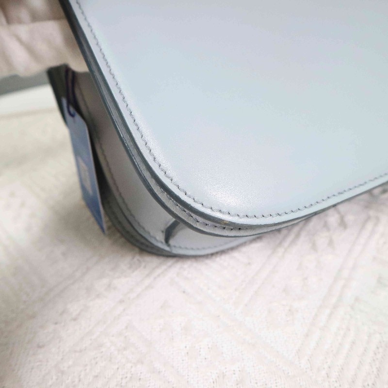 CELINE 中號 霧霾藍金扣 BOX-8