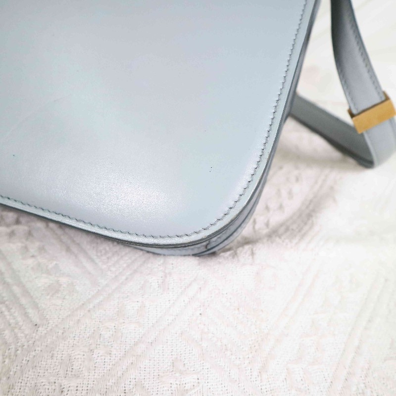 CELINE 中號 霧霾藍金扣 BOX-9