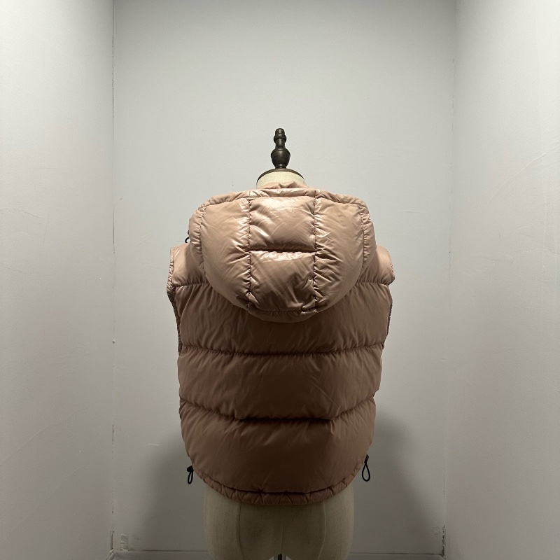 ❤️MONCLER 羽絨背心-1