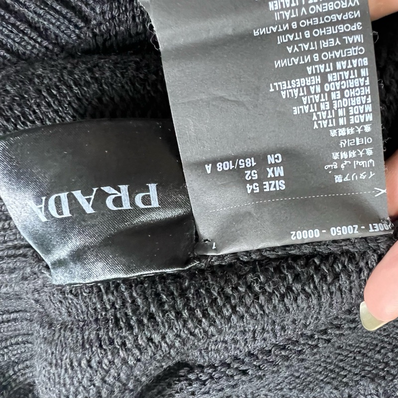 Prada 羊絨圓領毛衣 專櫃七萬多 超低售🔥-3