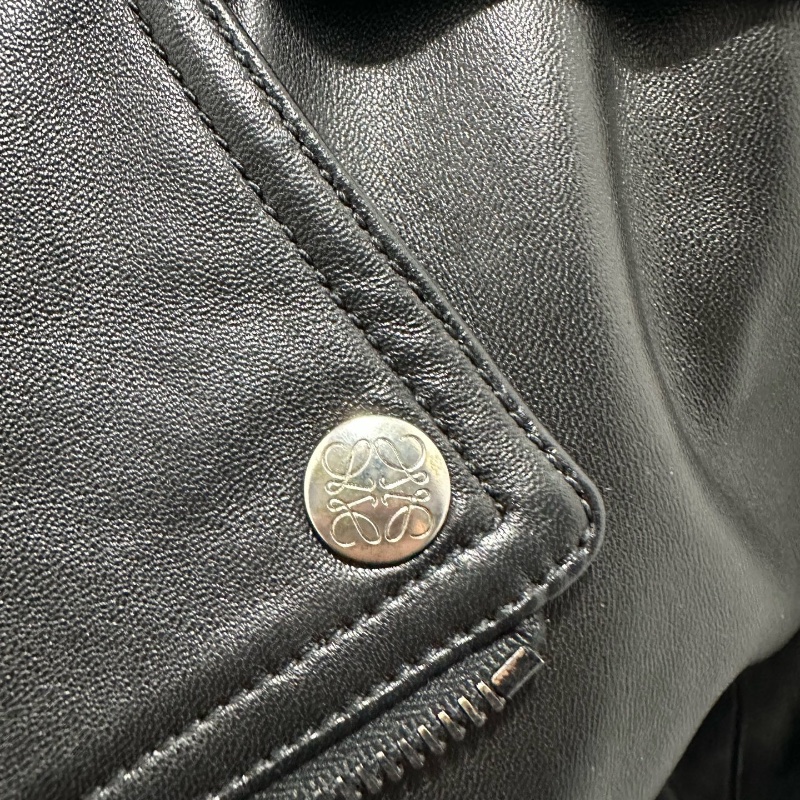 ❤️LOEWE 皮衣-2