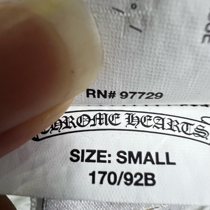 🖤💙 克羅心 黑底藍字領口梵文 長袖-4