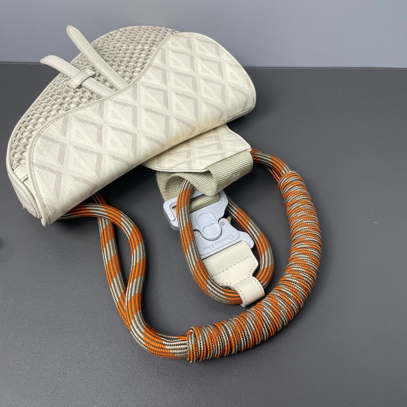 Dior Nautic 新款CD Diamond馬鞍包 白色肩背包斜背包-6