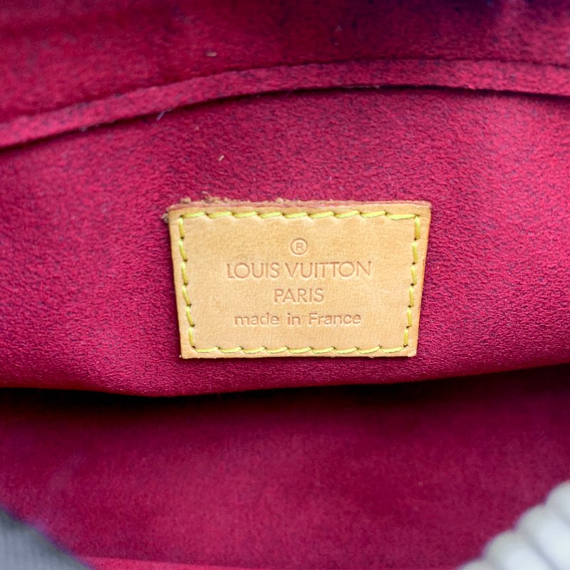 Louis Vuitton 老花可愛小豆腐包，LV，路易威登，經典包，小廢包，麻將包，側背包，二手真品，正品，現貨，免運-15