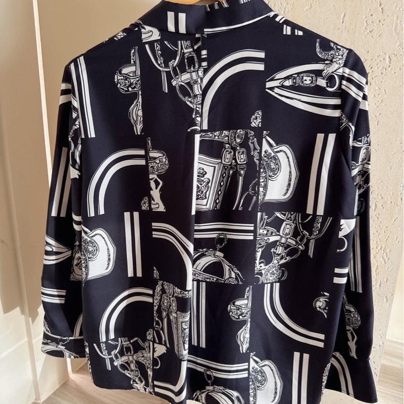 HERMES 黑底白花紋真絲襯衫 36碼-4