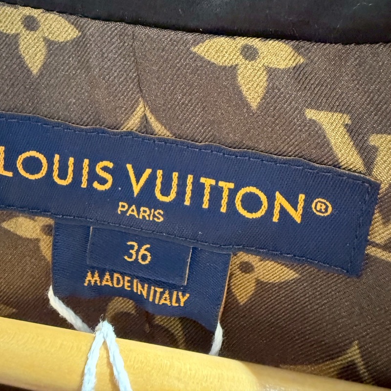 LV V領老花內裡黑色西裝外套 36碼-8