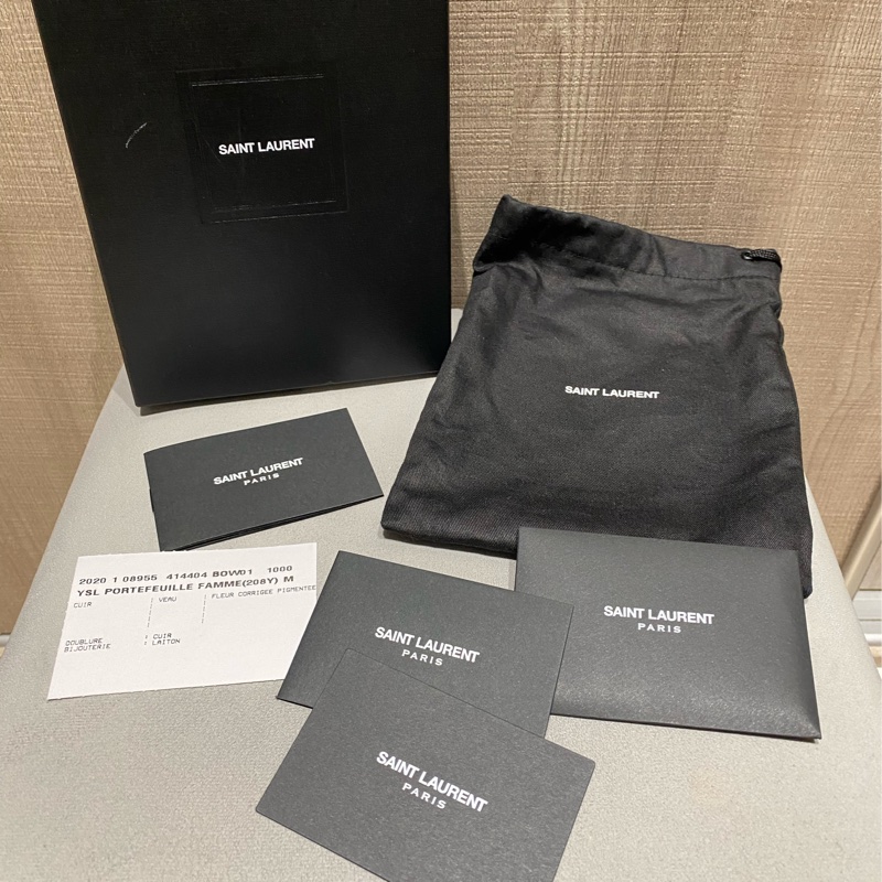 Saint Laurent魚子醬卡扣式零錢包/卡包-1