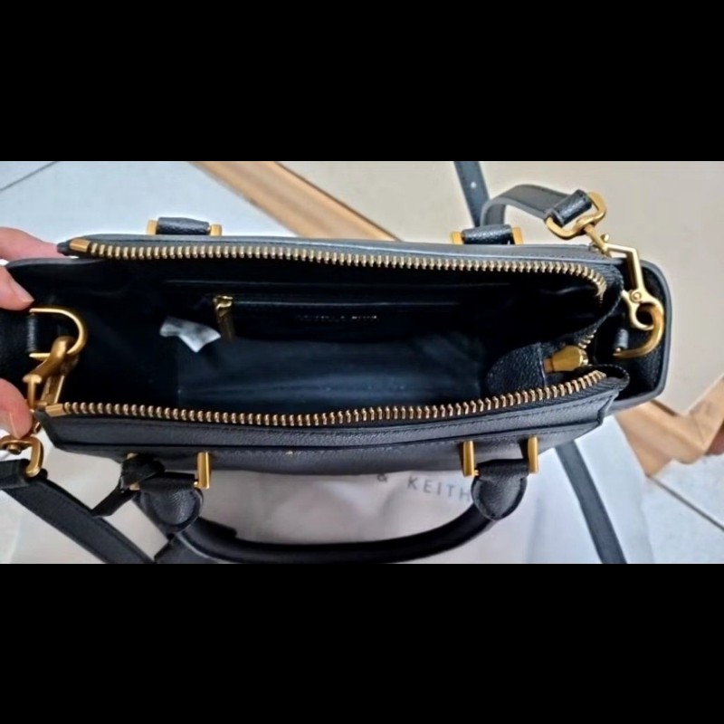 CHARLES & KEITH Harper 經典手提包 肩背包 （二手少用）-8