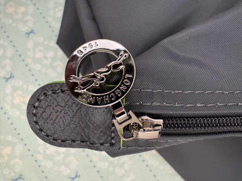 Longchamp肩背包L-22