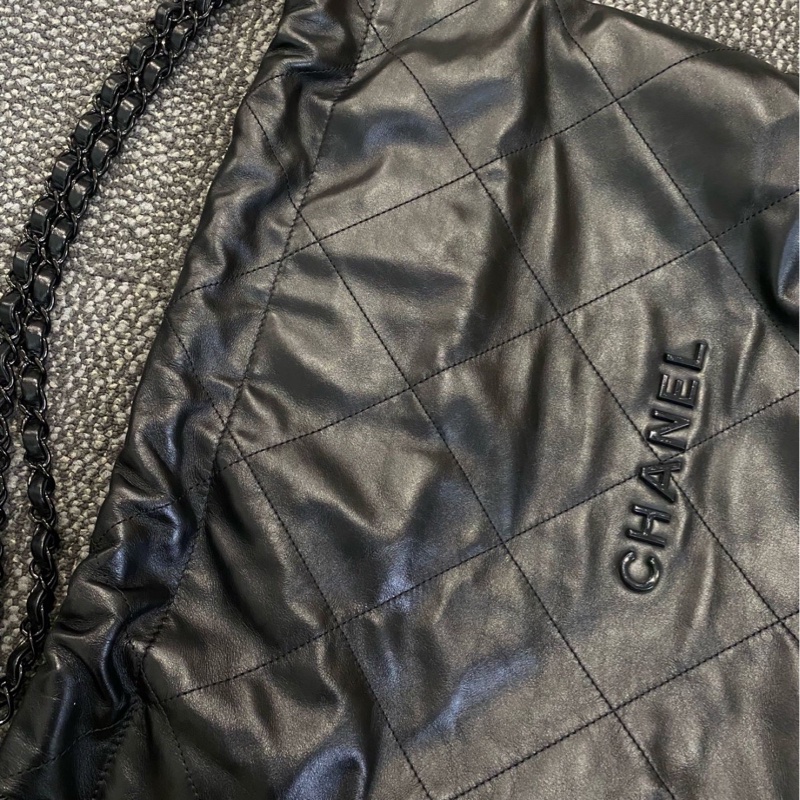 潮男女必備🕶️99新🆕Chanel香奈兒22bag中號so black全黑垃圾袋單肩手提包-17