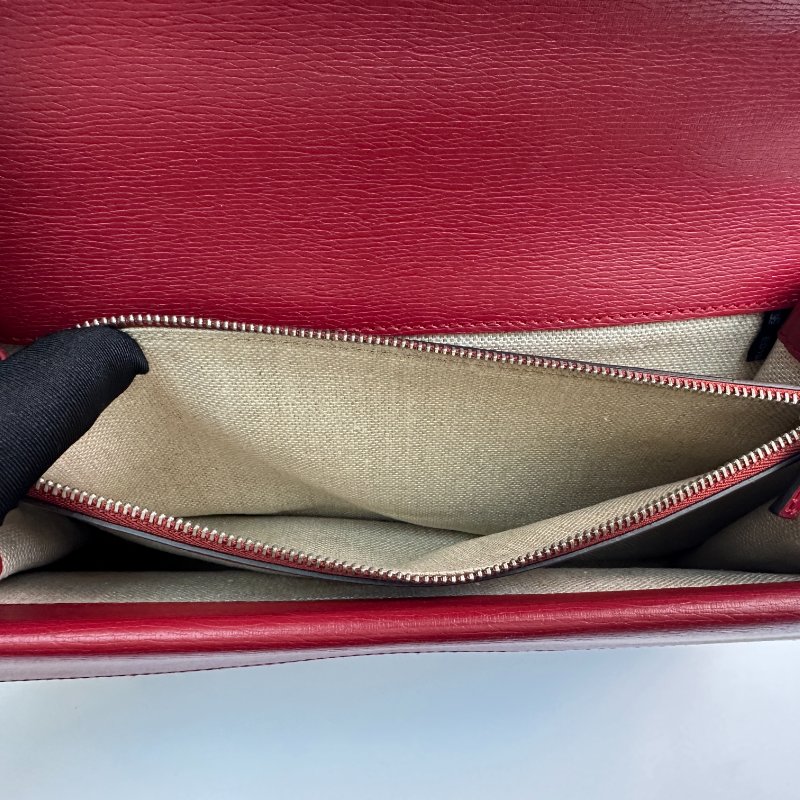 GUCCI 女士 Dionysus 虎頭搭扣印花皮革肩/斜背包，紅色花卉圖案-6