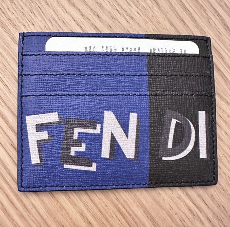 Fendi藍黑撞色造型款卡夾-3
