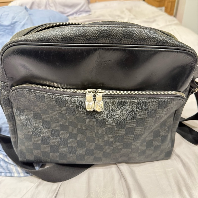 LV N41409 男生斜背包-0