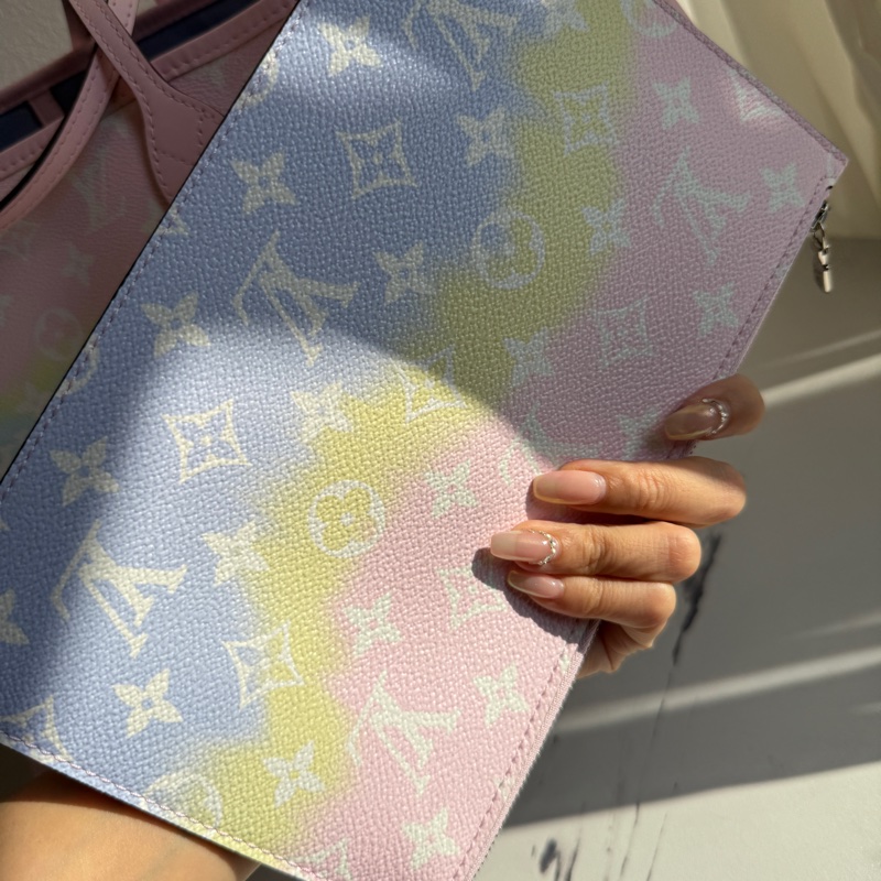 lv never full MM 超級好看漸層彩虹托特包 啊啊啊啊好好看-17