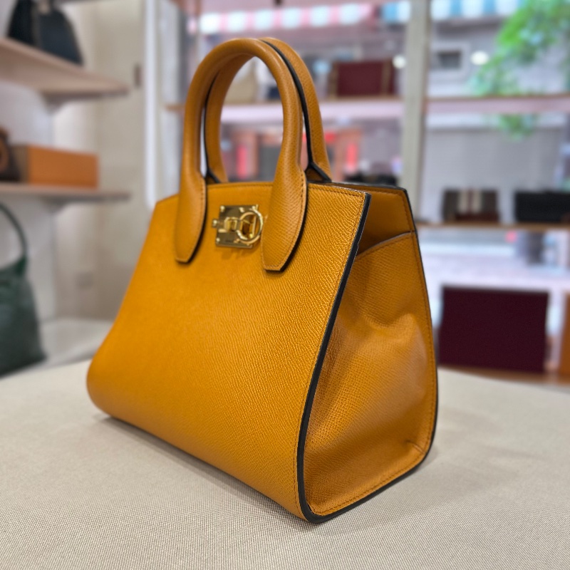 Ferragamo The Studio Box 手提包 2023年-2