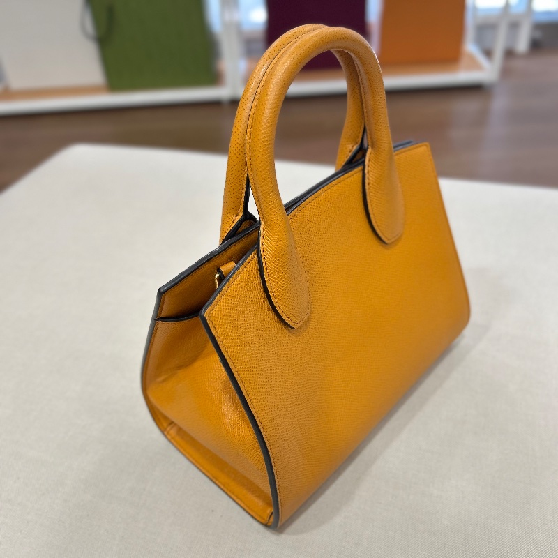 Ferragamo The Studio Box 手提包 2023年-16