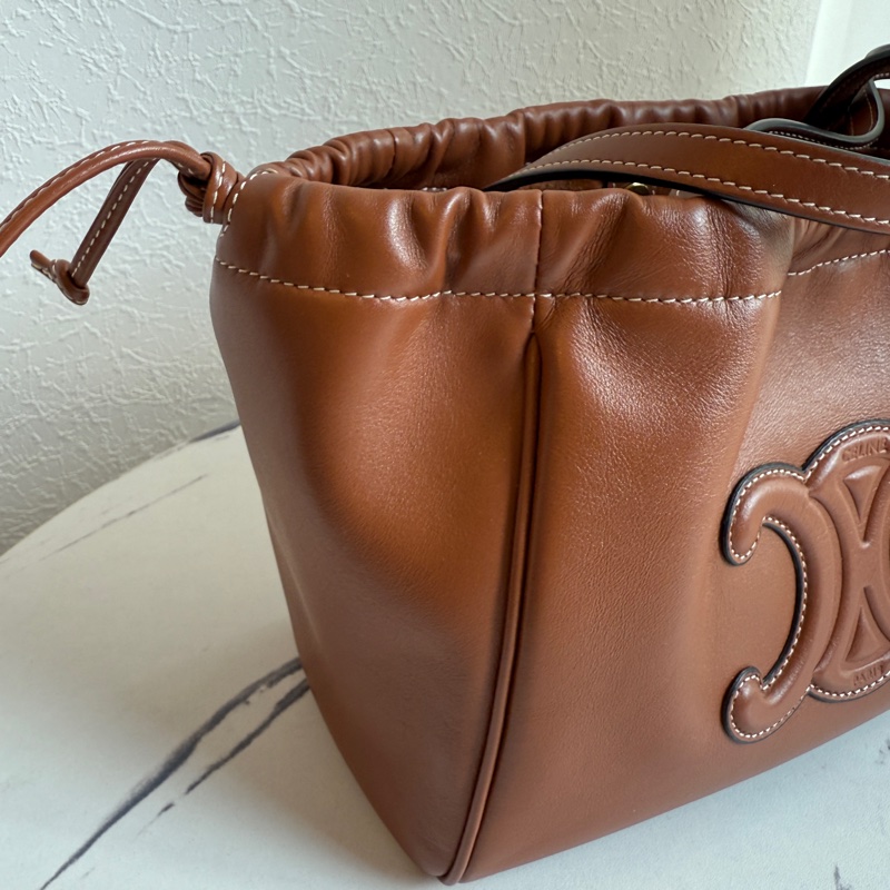 Celine 焦糖色 皮革超好摸 斜背兩用包-6