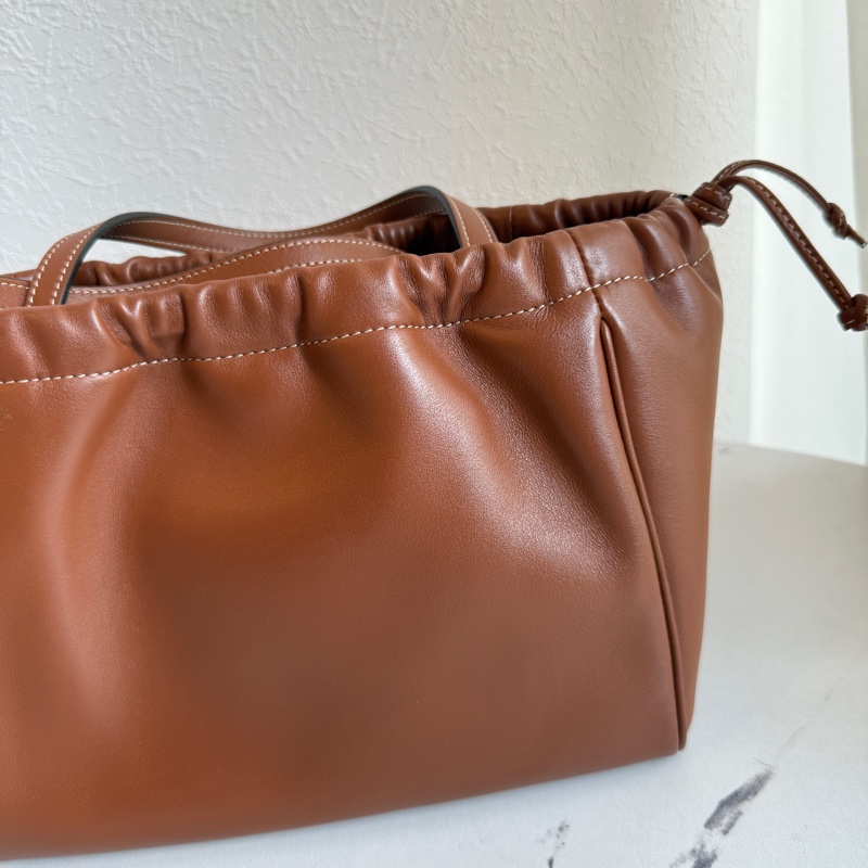 Celine 焦糖色 皮革超好摸 斜背兩用包-7